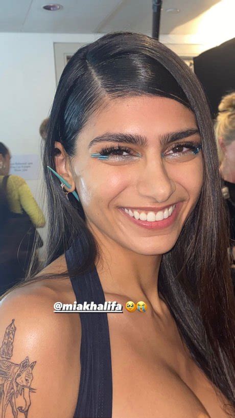 mia khalifa nude photo|Mia Khalifa Nude XXX Pics